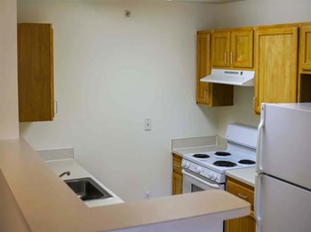 555 West Road 2-3 Beds Apartment, Affordable, Family Communities for Rent - Photo Gallery 7