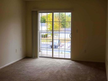 555 West Road 2-3 Beds Apartment, Affordable, Family Communities for Rent - Photo Gallery 9