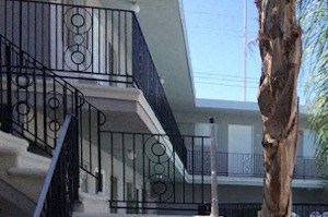 Courtyard 380 & 436 E. 2nd Street Studio-2 Beds Apartment for Rent - Photo Gallery 2