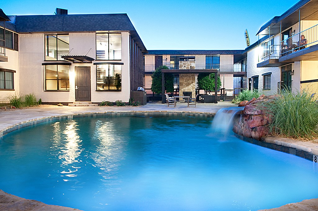 LaVita on Lovers Lane pool