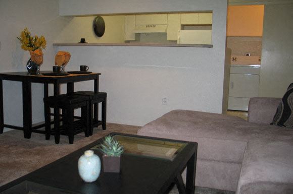 115 W Limberlost Road 1-2 Beds Apartment for Rent - Photo Gallery 1