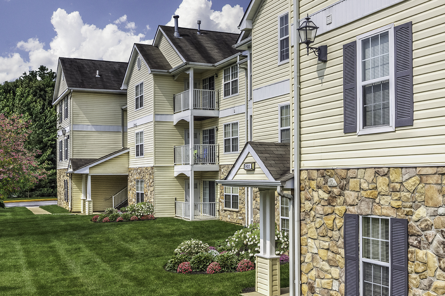 Bear DE Apartment Building