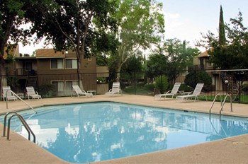 4250 E Foothills Drive 1-2 Beds Apartment for Rent - Photo Gallery 3