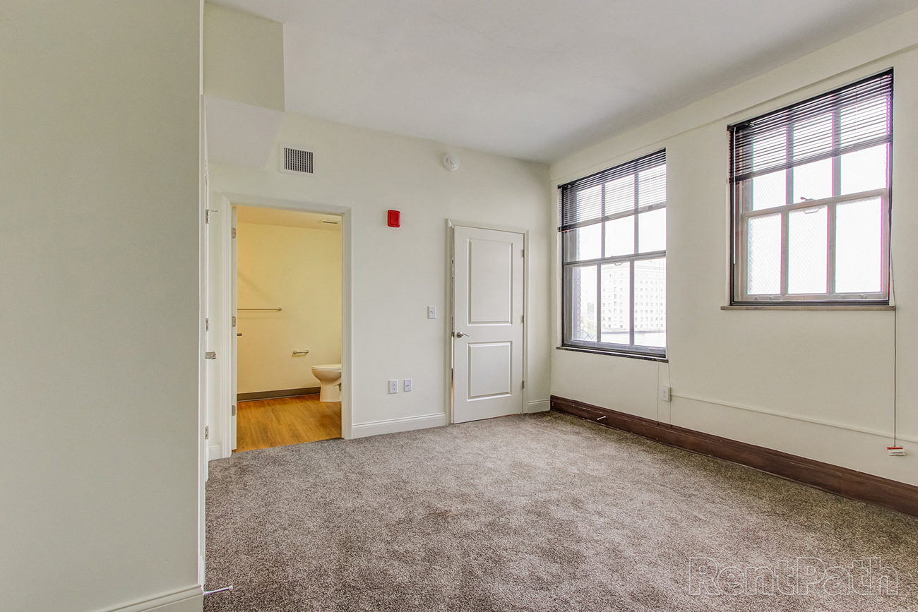 Floor plan 2 bedroom