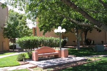 500 S. Carmichael Studio-2 Beds Apartment for Rent - Photo Gallery 2