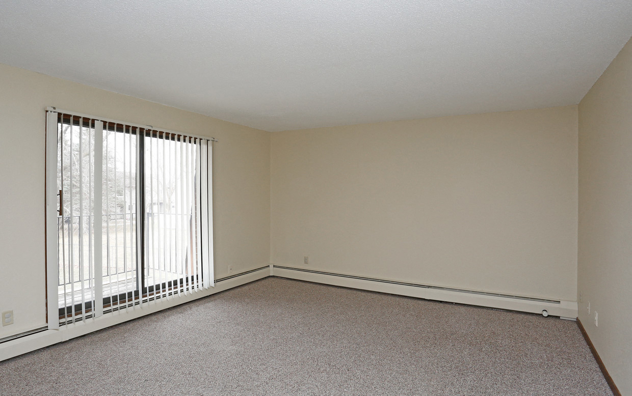 Sunrise Courts Apartments large patio window