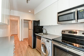2441 18th Street, NW Studio-3 Beds Apartment for Rent - Photo Gallery 5