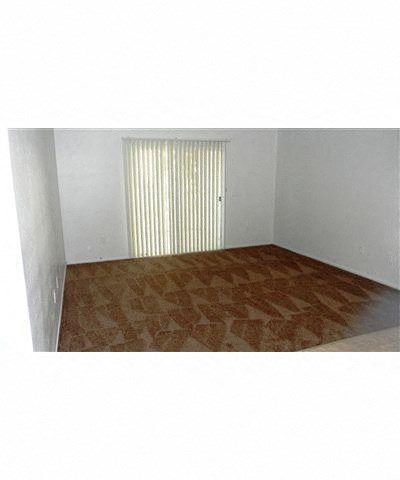 Bedroom l Casa Bella Apartments in Victorville CA