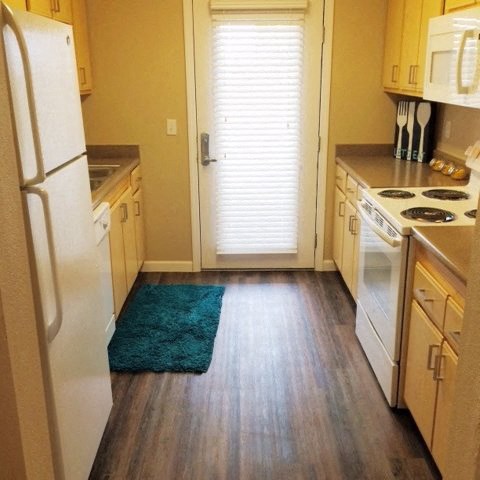 Kitchen  l Davinci Apartments 