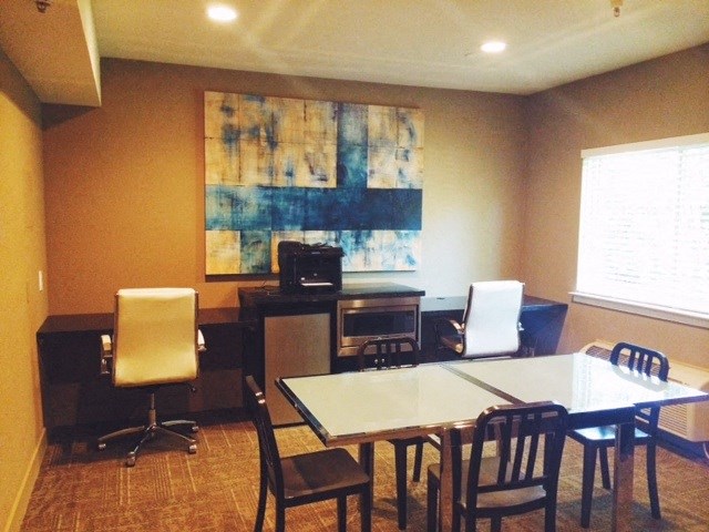 Business Center  l Davinci Apartments 