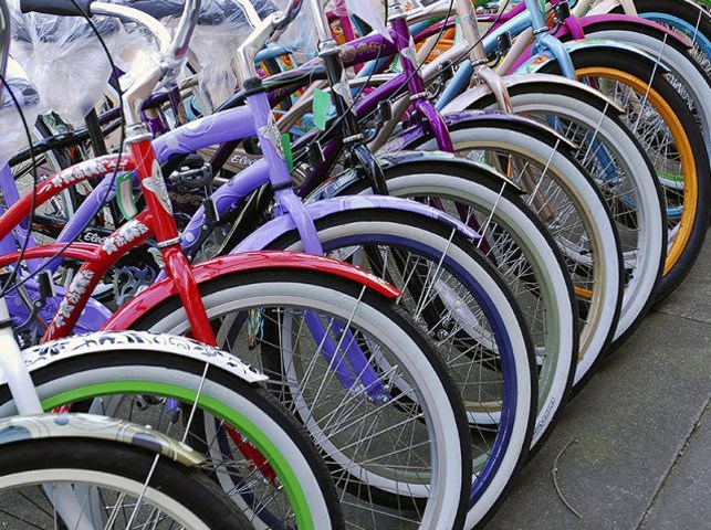 row of bikes  l Davinci Apartments 