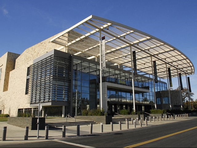 Building  l Davinci Apartments 