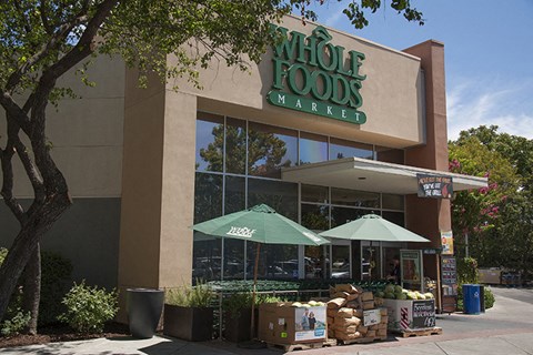 Whole Foods   l Davinci Apartments 