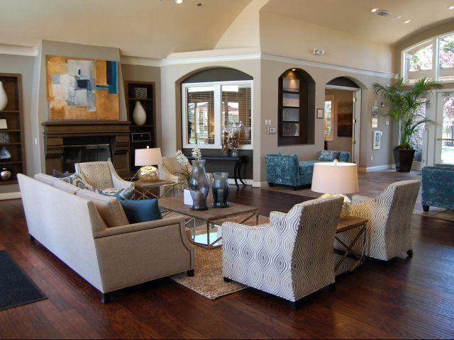 Apartment building photo of Pinnacle at Galleria Apartments in Roseville, CA