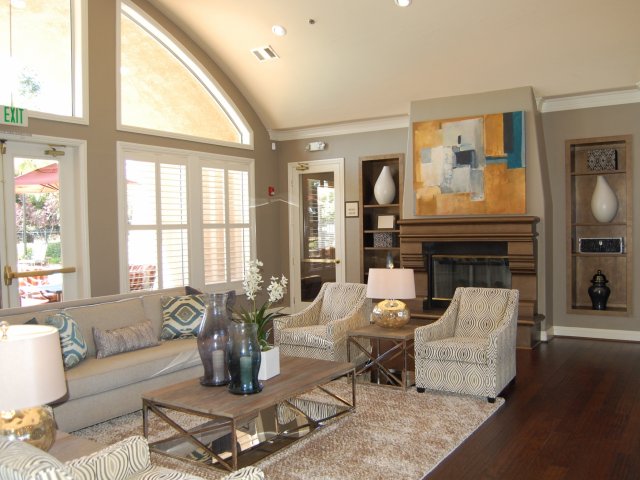 Apartments in Roseville, CA - Pinnacle at Galleria Club House