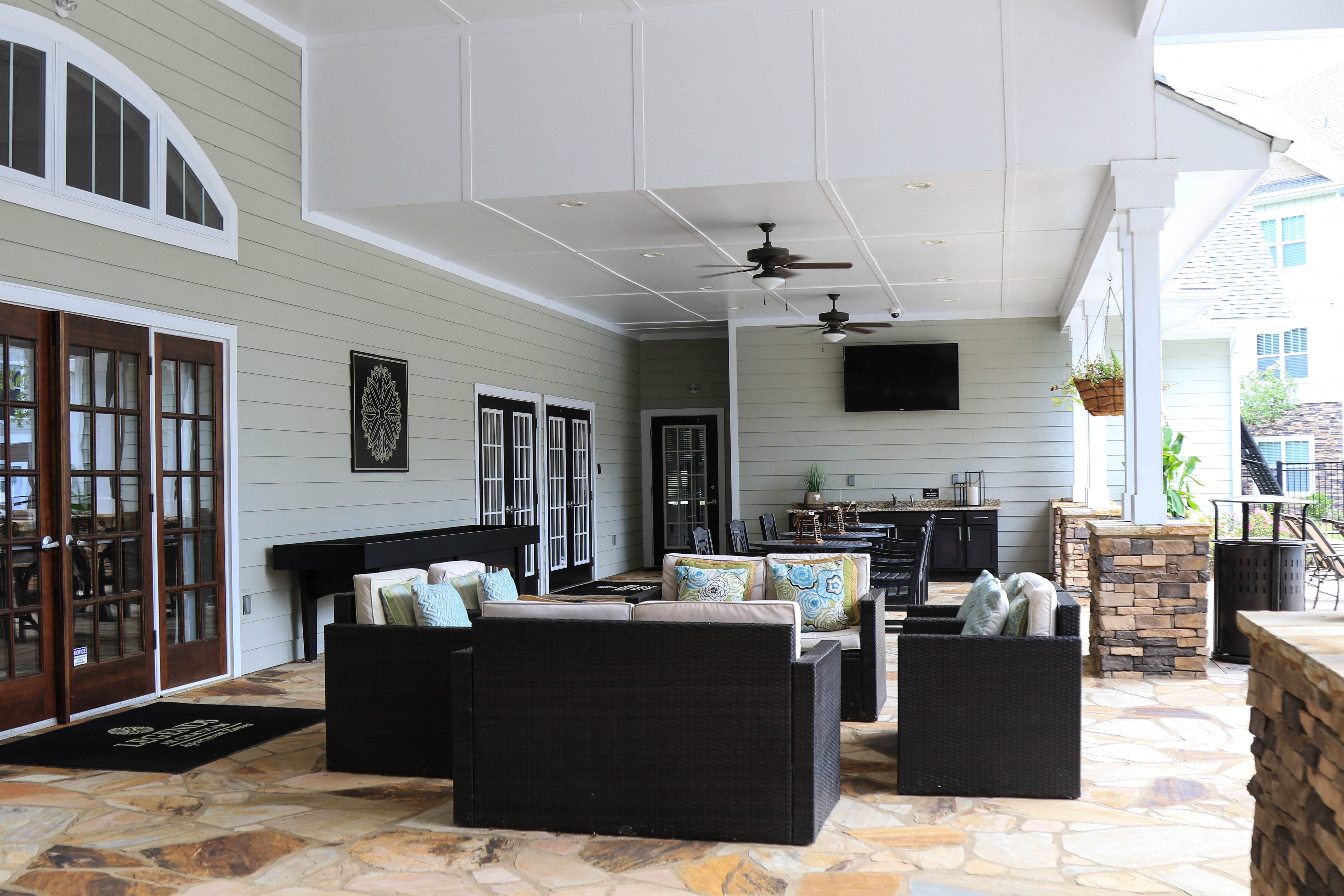 Legends at Chatham Apartments, 1426 Chatham Parkway, Savannah, GA