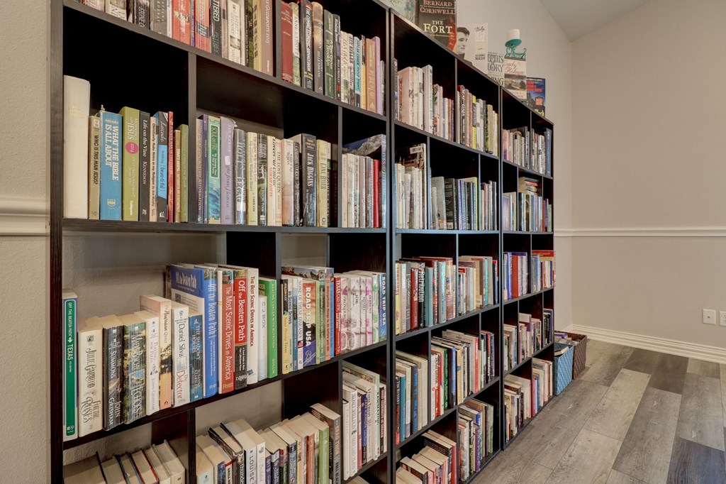 cozy library at 55 and better apartments in Lindale Texas