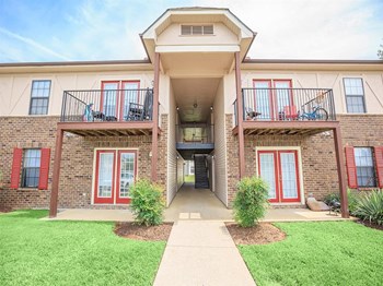 1310 North Rutherford Blvd. 1-3 Beds Apartment, Affordable for Rent - Photo Gallery 5