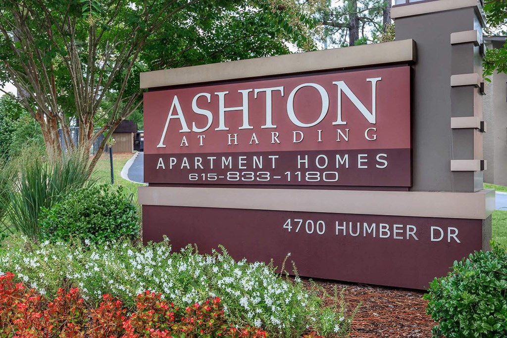 a sign for the ashton