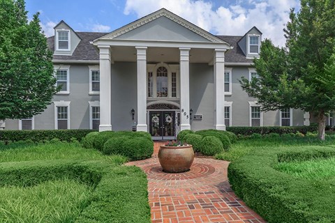 Chelsea Place Apartments