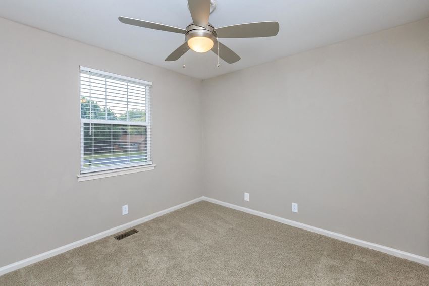 Colony House Apartments, 1510 Huntington Drive, Murfreesboro, TN - RentCafe