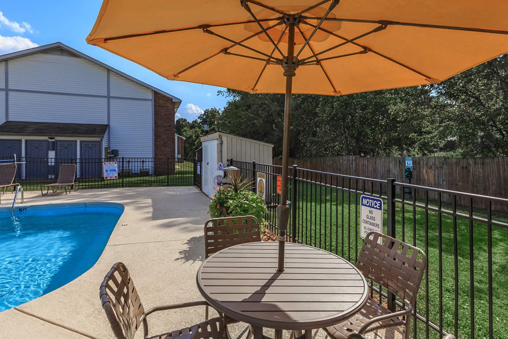 Eagles Crest At Durrett Apartments, 3371 Durrett Drive, Clarksville, TN