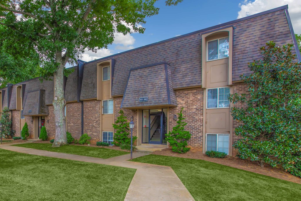 our apartments offer a walkway to the entrance of our building