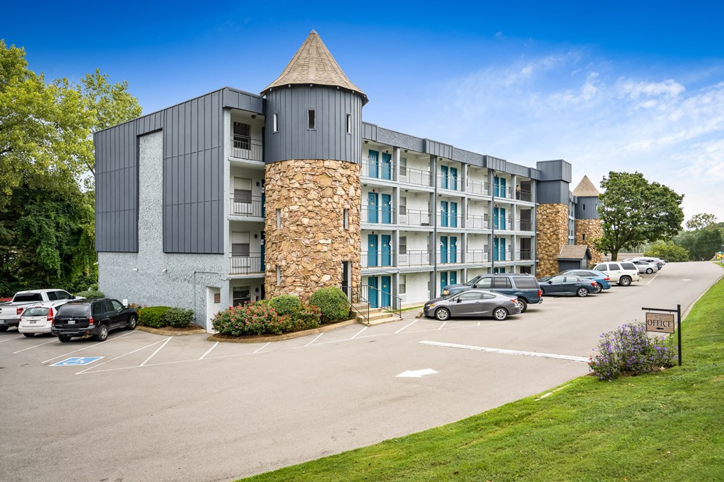 the building where the hotel is located