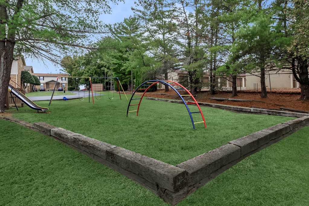 playgrounds at the estates apartments