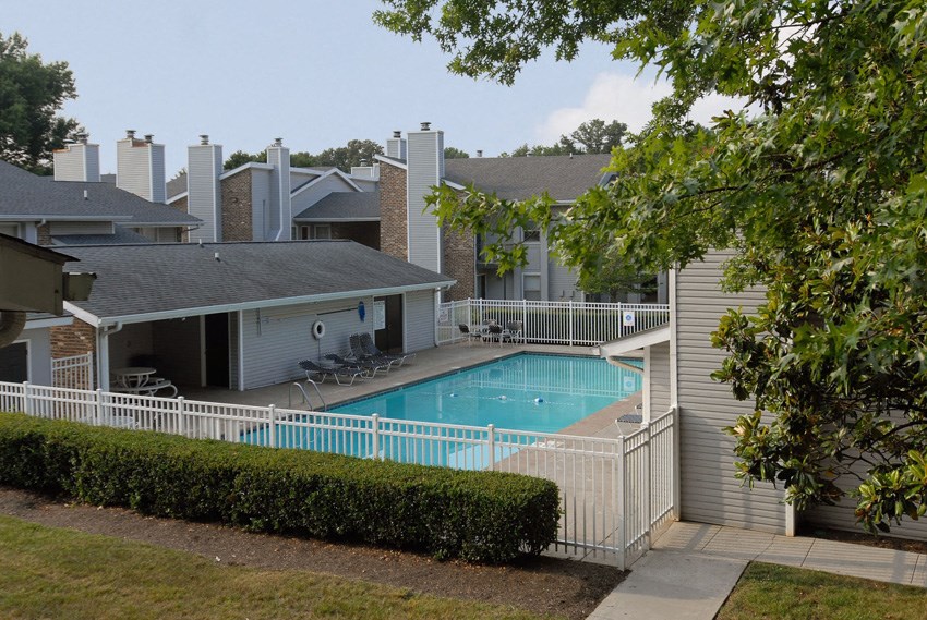 our apartments have a swimming pool in front of our building