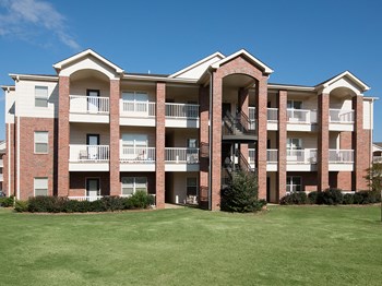 14600 N Rockwell Ave. 1-2 Beds Apartment for Rent - Photo Gallery 6