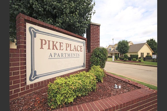 Pike Place Apartments 700 N Albert Ave Fort Smith Ar Rentcafé Photo Gallery 1