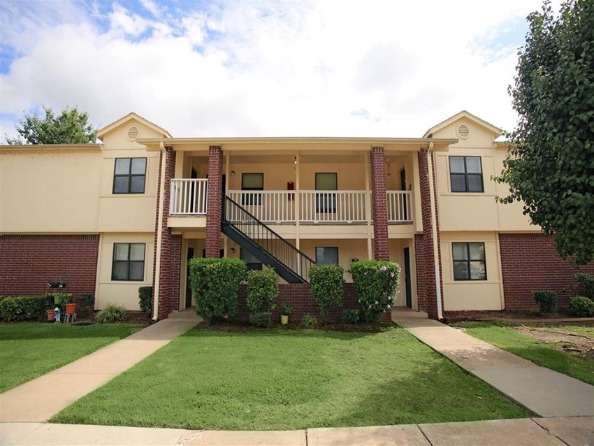 Pike Place Apartments, 700 N Albert Pike Ave., Fort Smith, AR RentCafe