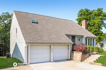 4005 NW 73rd St 4 Beds House for Rent - Photo Gallery 4