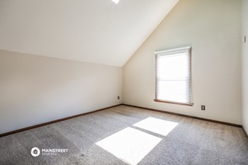 4005 NW 73rd St 4 Beds House for Rent - Photo Gallery 11