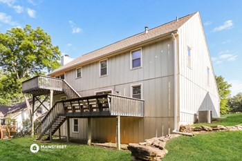 4005 NW 73rd St 4 Beds House for Rent - Photo Gallery 16