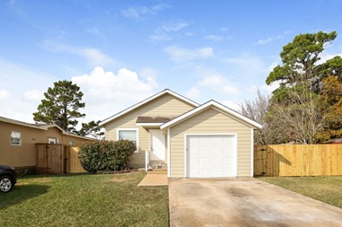 11819 Greenspark Ln 3 Beds House for Rent Photo Gallery 1
