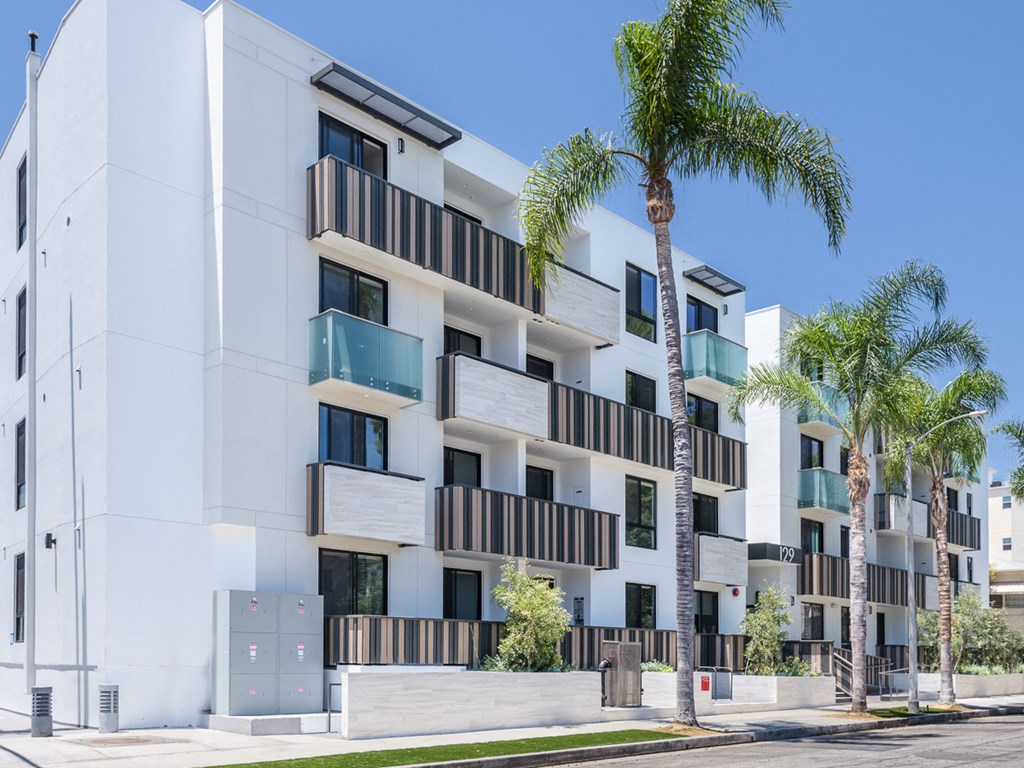 Street View of Kings on Third by Wiseman