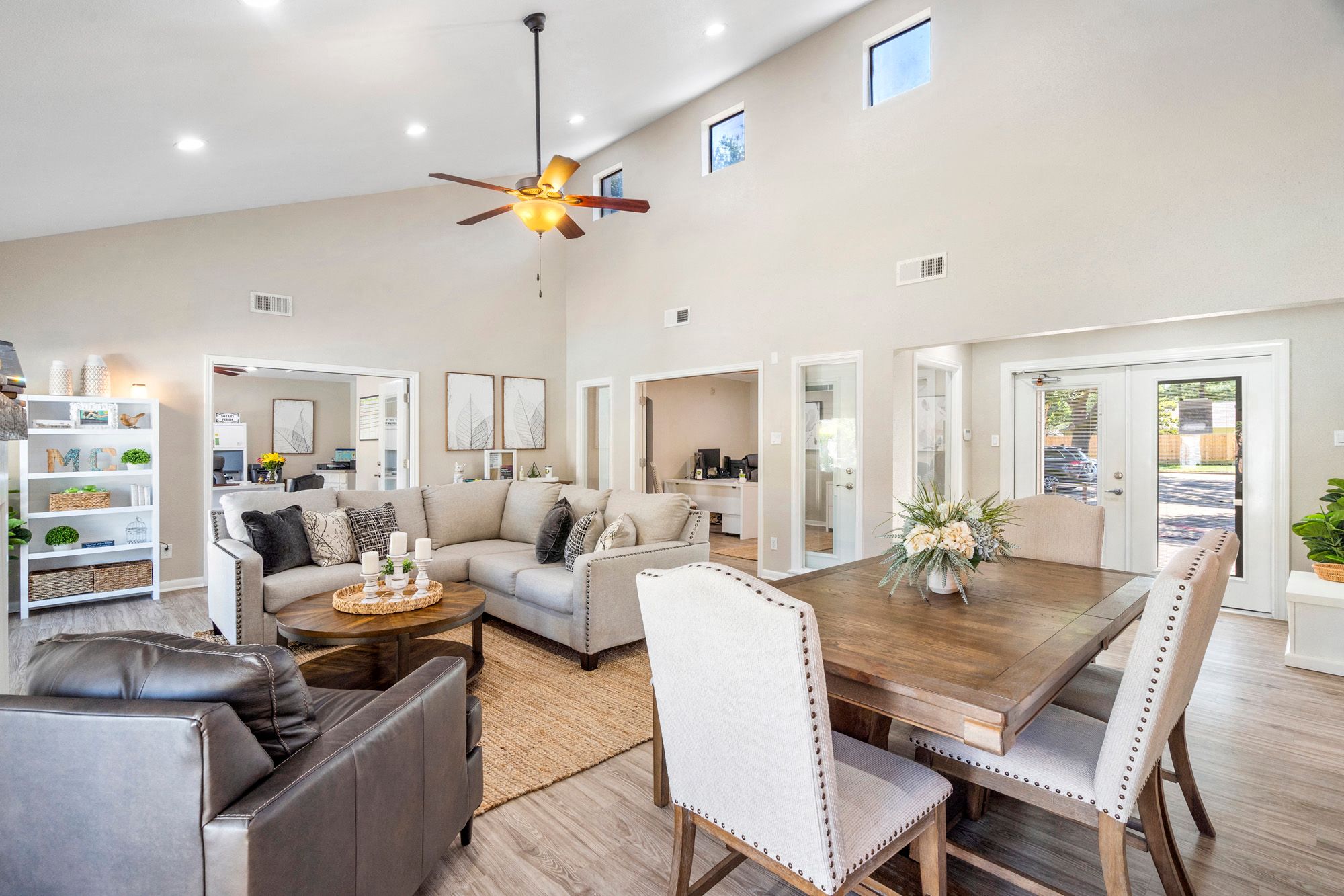 Clubhouse, Leasing, Office