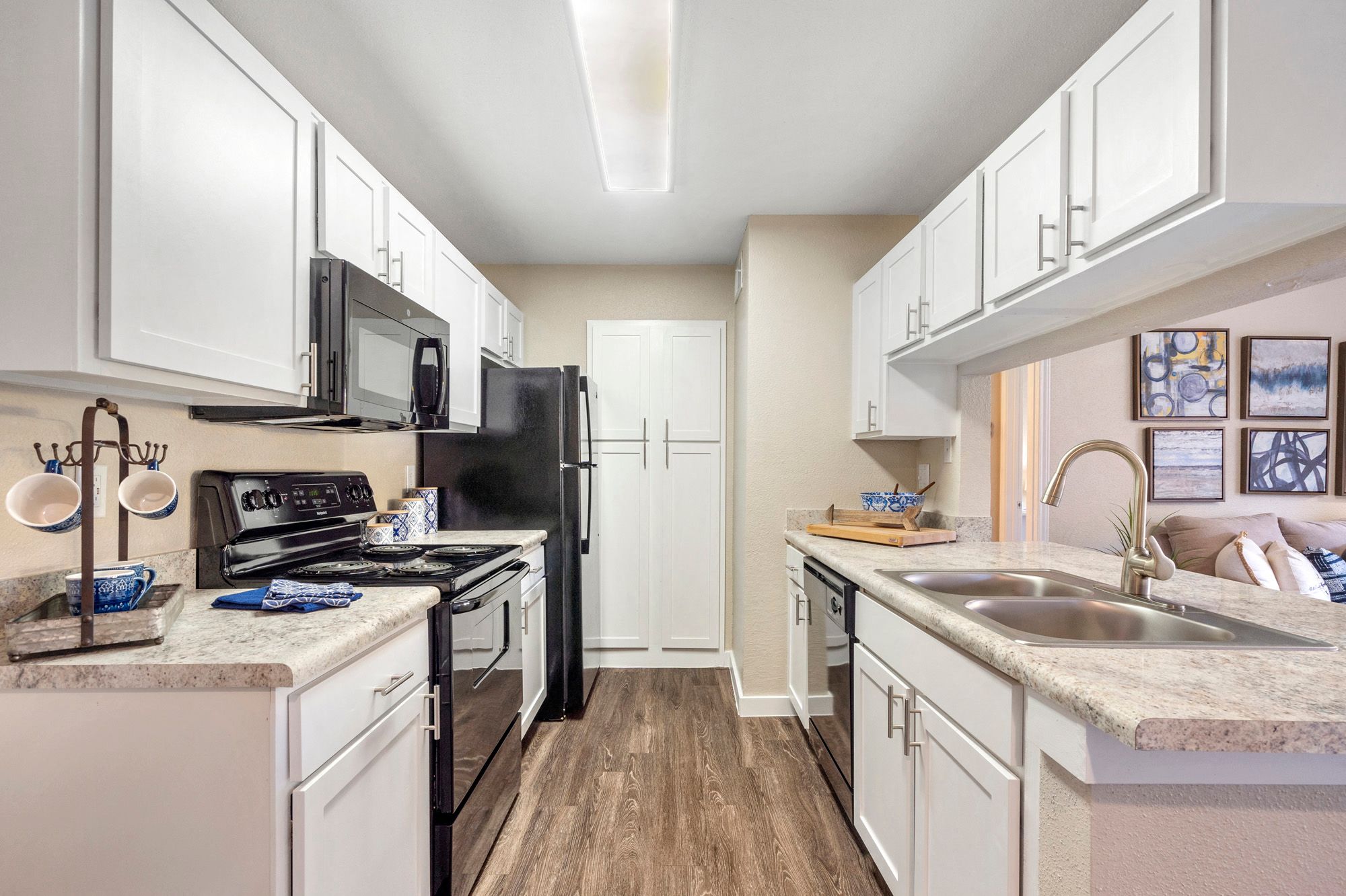 Kitchen, Refrigerator, Stove, Dishwasher, Sink