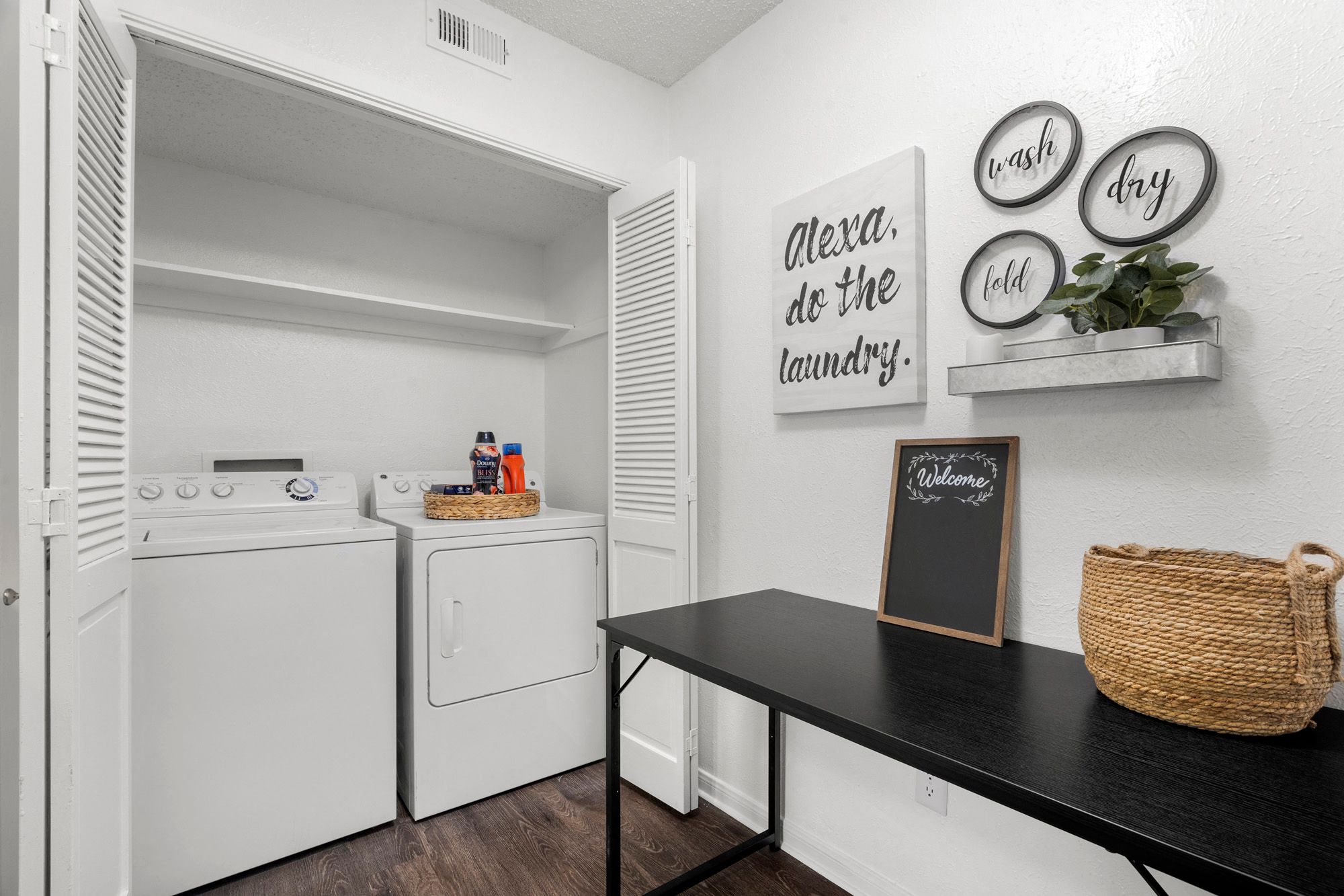 The Place At Saddle Creek Apartments, 3420 Country Square Lane