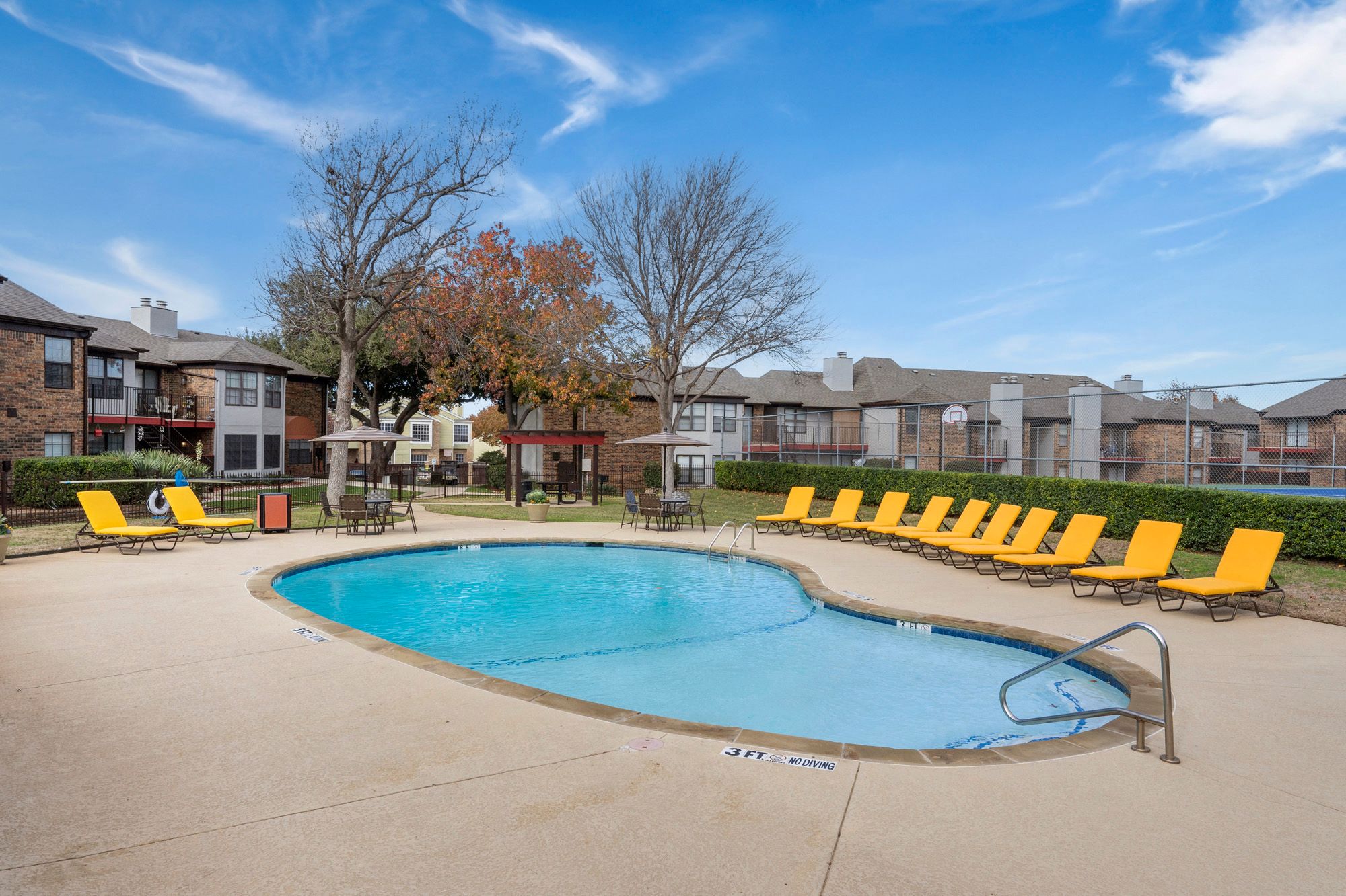Pool, Spa, Clubhouse, Pool Deck, Patio, Chairs, Picnic