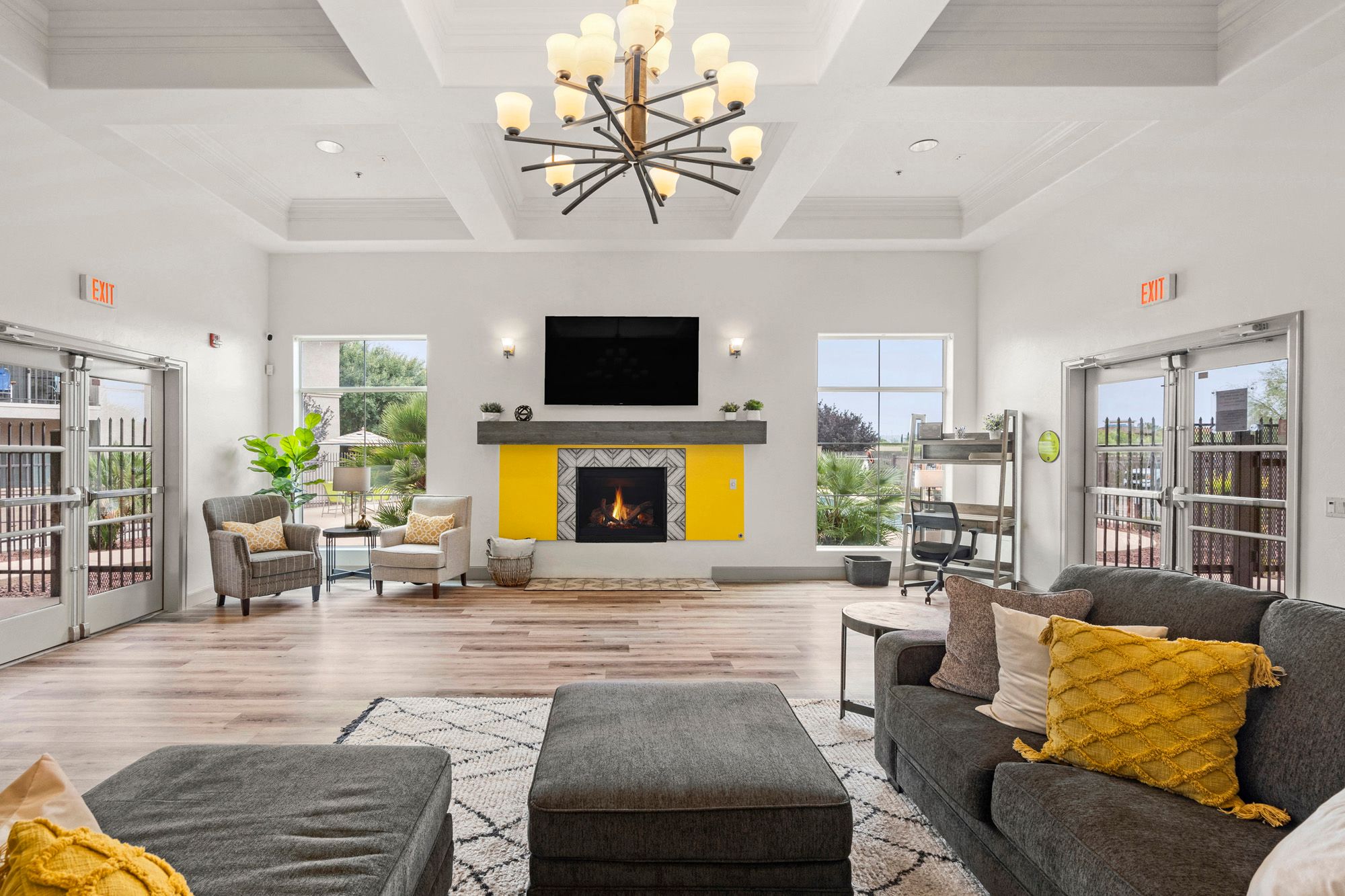 Clubhouse, Leasing, Coffee Bar