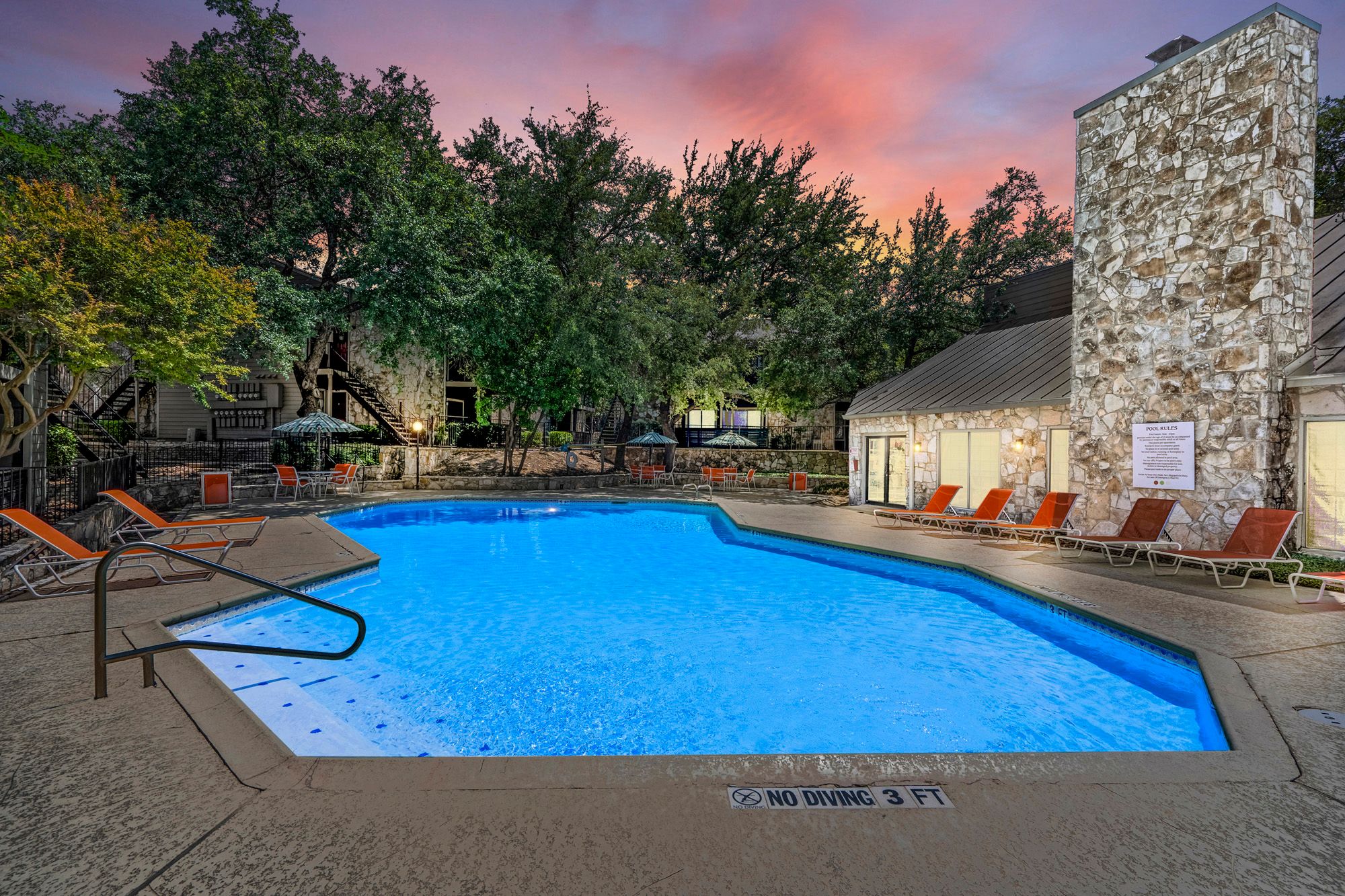 Pool, Spa, Clubhouse, Pool Deck, Patio, Chairs, Picnic