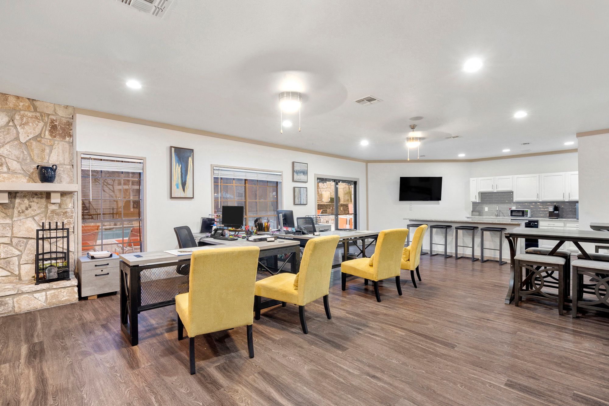 Clubhouse, Leasing, Landscaping, Office