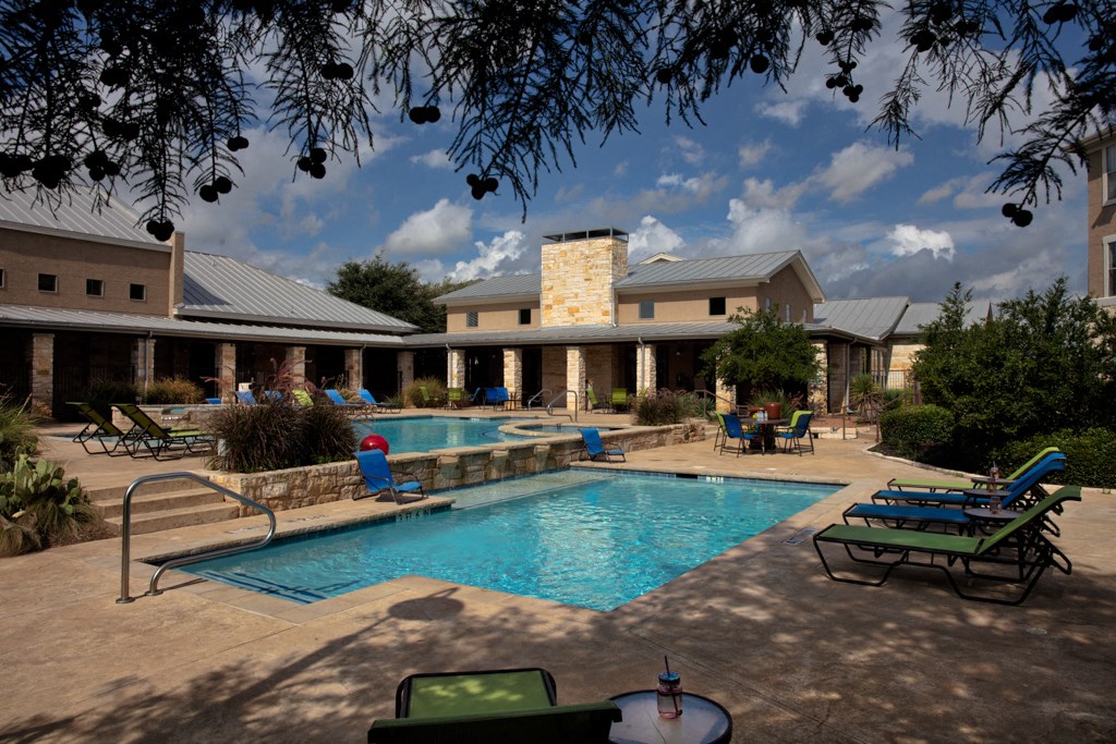 the swimming pool at the resort at governors crossing