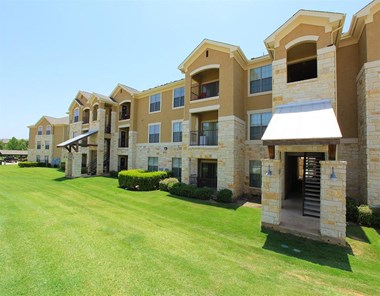 13861 Raceway Dr 1-3 Beds Apartment for Rent