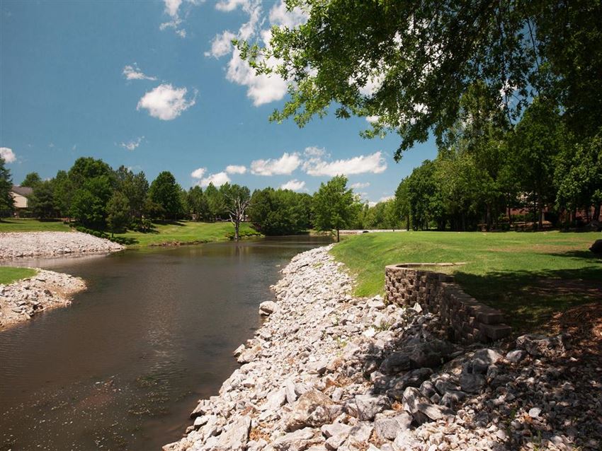 The Greens At Lakeside Village Apartments, 200 Village Lake Drive
