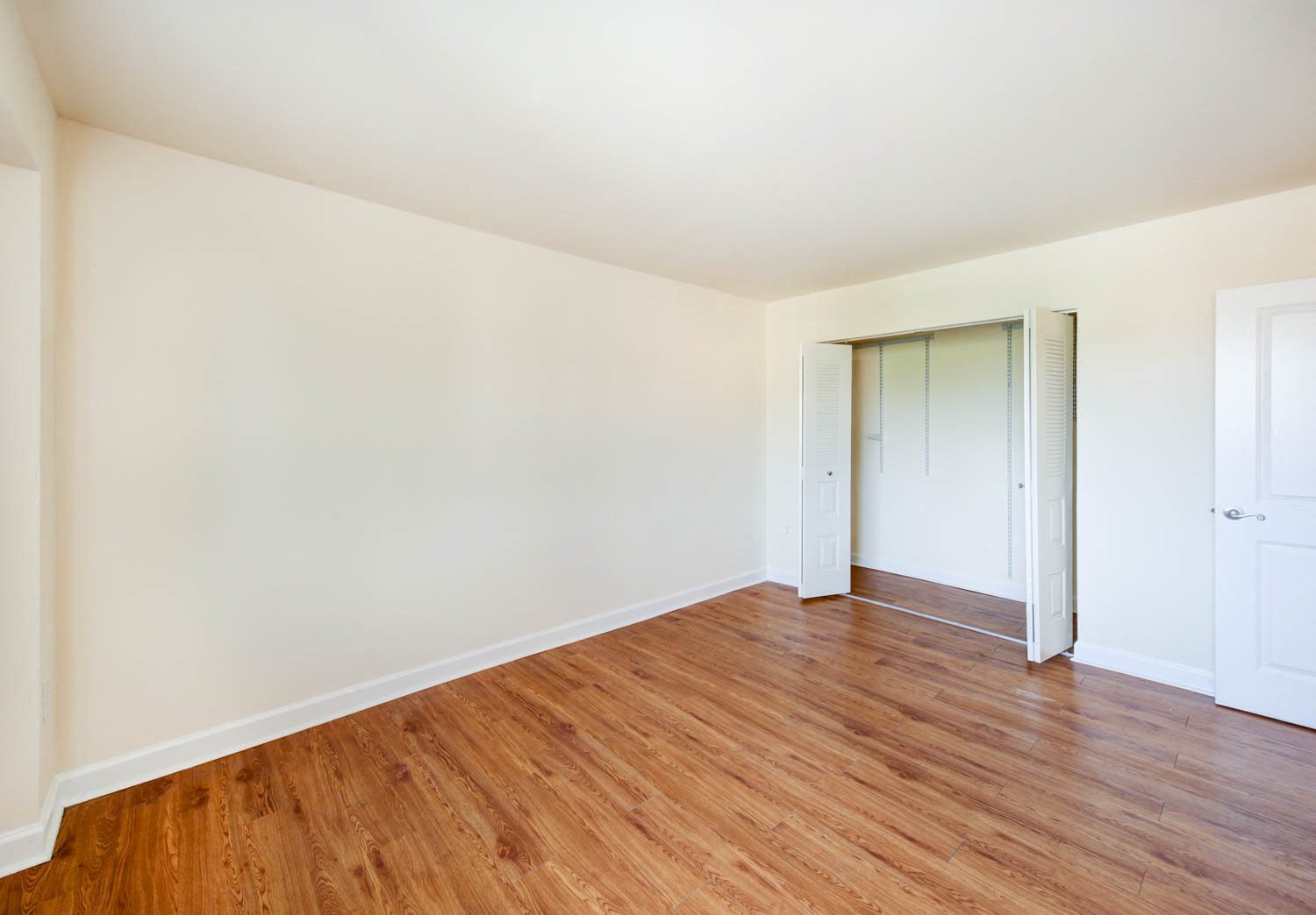 Naylor Overlook Apartments in Washington, DC