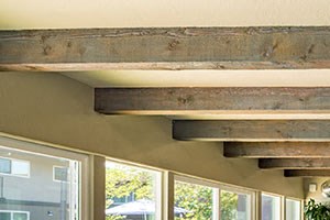 Clubhouse Seating l The Retro Apartments in Sacramento, CA - Photo Gallery 4